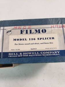 lot 9308 image: Filmo Model 136 Splicer