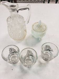 lot 9310 image: Glass Misc.and Milk Glass