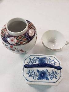 lot 9317 image: Misc Containers and Cup