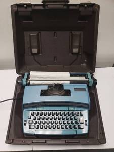 lot 9329 image: Smith Corona Coronet Super 12 Electric Typewriter