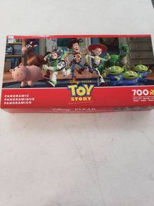 lot 9338 image: Disney Toy Story Puzzle