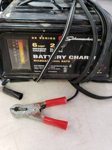 lot 9362 image: Battery Charger Schumacher 6 amp 2 amp
