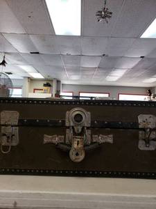 lot 9372 image: Vintage Foot Locker Trunk