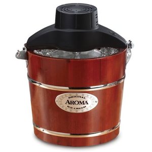 lot 9376 image: Aroma 4-Quart Traditional Ice Cream Maker, Fir Wood