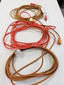 lot 9379 image: 3 Extension Cords