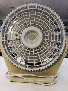 lot 9390 image: Fan