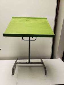 lot 9401 image: Hi and Lo Adjustable Portable Podium