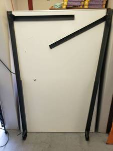 lot 9417 image: Adjustable Queen-Full Bedframe