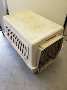 lot 9426 image: Large Pet Porter