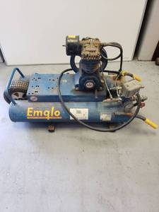 lot 9427 image: Emglo Air Compressor