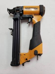 lot 9431 image: Bostitch Staple Gun
