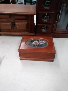 lot 8017 image: 3 Wooden Boxes