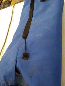 lot 8019 image: Folding Lawn Chair w Bag