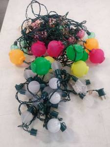 lot 8039 image: Hanging Lights 3 Diff.