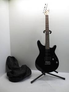 lot 1242 image: Rogue Rocketeer RR100PKBK Guitar With Case