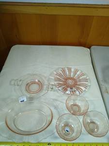 lot 2 image: Pink depression glass lot