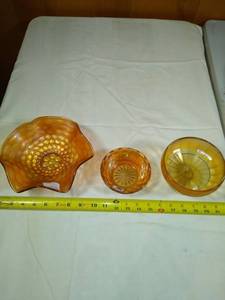 lot 3 image: Carnival glass lot