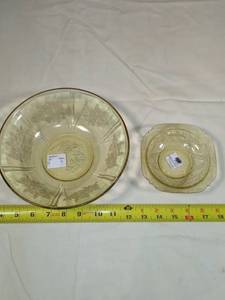 lot 4 image: Yellow depression glass