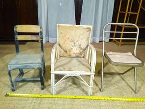 lot 55 image: Antique kid chairs