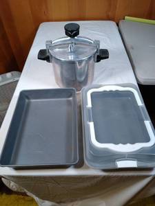 lot 110 image: Pressure cooker and cake pans