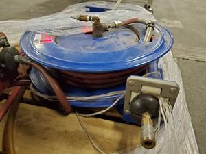 lot 5669 image: Air Hose With Reel