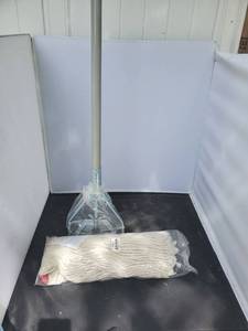 lot 8223 image: Commercial Mop
