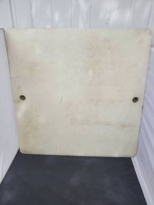 lot 8234 image: Square Chefs Cutting Board