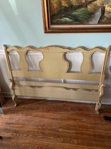 lot 8243 image: French Provincial Full Size Wood Bed With Metal Side Rails Location Front Room