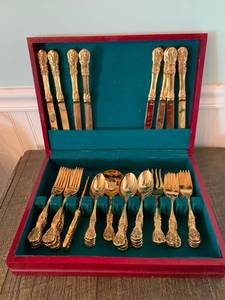 lot 8248 image: Gold Tone F.B. Rogers Flatware 38 Piece Set With Case Location Front Room