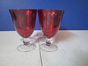 lot 8273 image: Lot of 4 Ruby Red Crystal Gotlets
