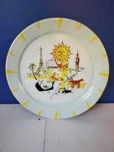 lot 8280 image: Tin Serving Tray - Sunshine Paris Themed
