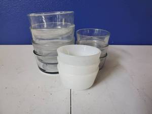 lot 8289 image: Lot of 10 Anchor HockingFire King & Pyrex Bowls