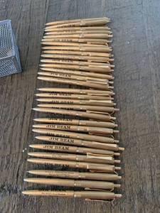 lot 8302 image: Lot of 30 Jim Beam Advertising Everglide Pens Location Front Room