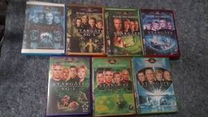 lot 507 image: Stargate SG-1 Seasons 1-7 on DVD