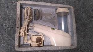 lot 513 image: Vintage Montgomery Ward Party Pistol Icing  Frosting Gun