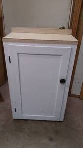 lot 568 image: Cabinet with Counter Top