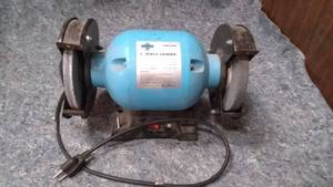 lot 577 image: Cummins 6in Bench Grinder 12hp 3400rpm