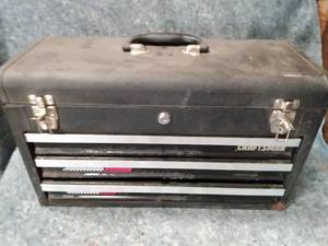 lot 632 image: Craftsman 3-Drawer Metal Toolbox