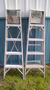 lot 657 image: Two 5ft Ladders