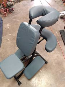 lot 669 image: Oak Works Massage Chair