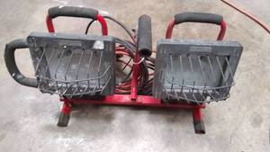 lot 670 image: Craftsman Shop  Work Lights
