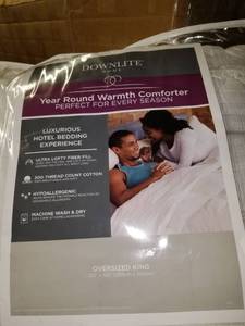 lot 2830 image: DownLite Year Round Warmth Comforter Oversized King