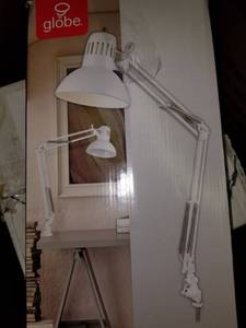 lot 2858 image: Globe Architect swing arm clamp
