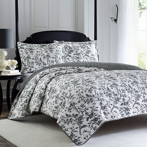 lot 2894 image: Amberley Quilt And Sham Set King Black & White - Laura Ashley