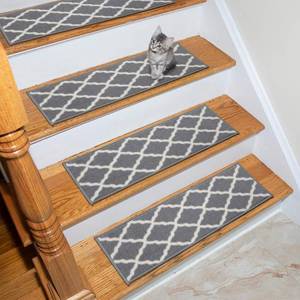 lot 2934 image: Ottomanson Geometric Trellis Design Grey Stair Treads