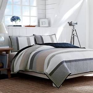 lot 2937 image: Nautica Tideway FullQueen Quilt Bedding