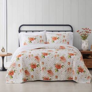 lot 2982 image: King 3pc Veronica Quilt Set - Cottage Classics