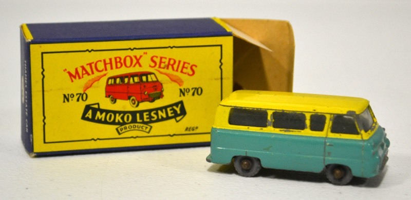 lot 1017 image: Vintage Matchbox Series Car - Thames Estate Car #70