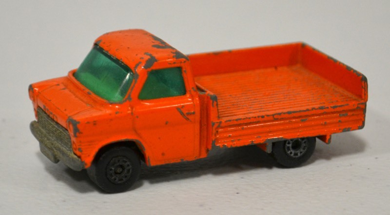 lot 1019 image: Vintage Matchbox Series Car - Ford Transit #66