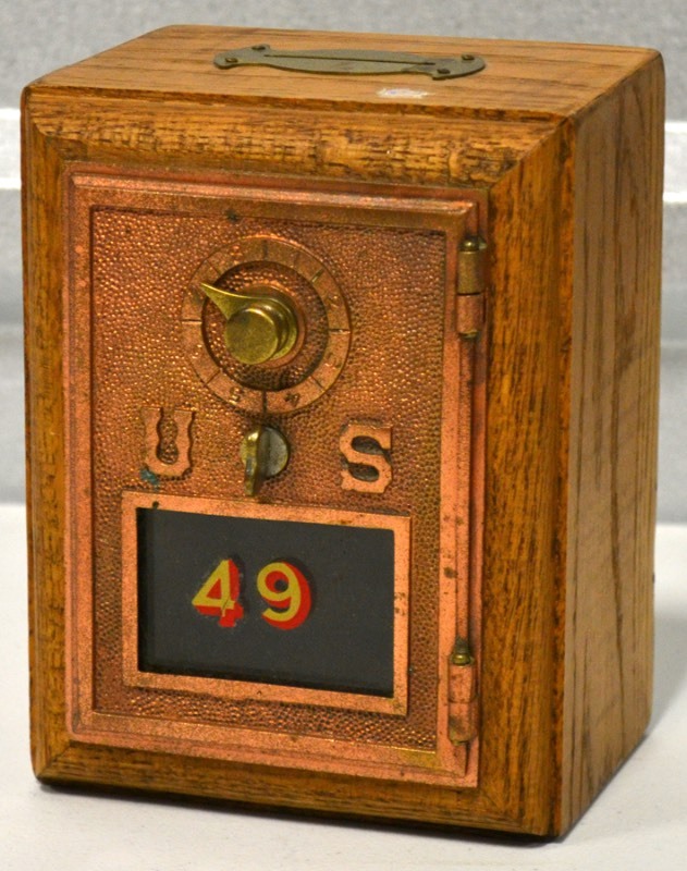 lot 2035 image: Mailbox Bank